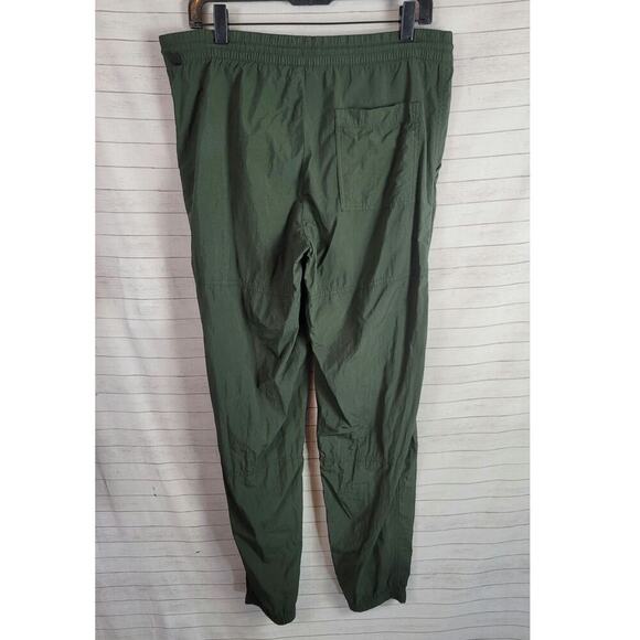 ATHLETA EXPEDITION JOGGER in HUNTER GREEN, SZ 4 TALL - Picture 7 of 12